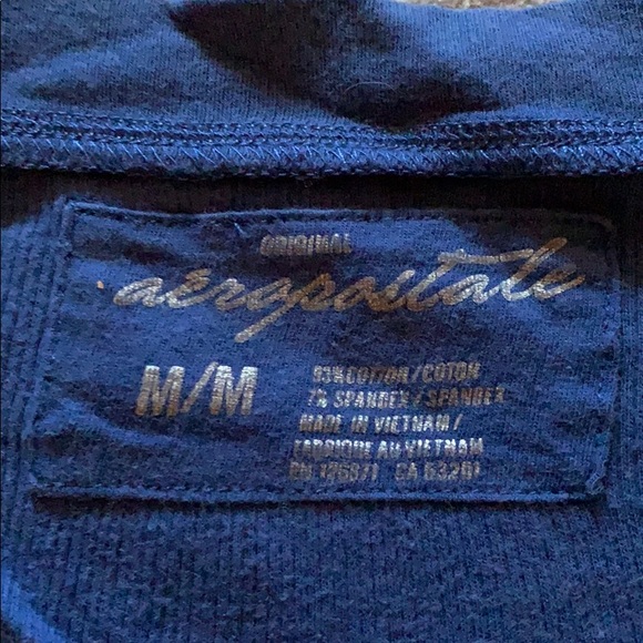 Women’s top size medium - Picture 2 of 2